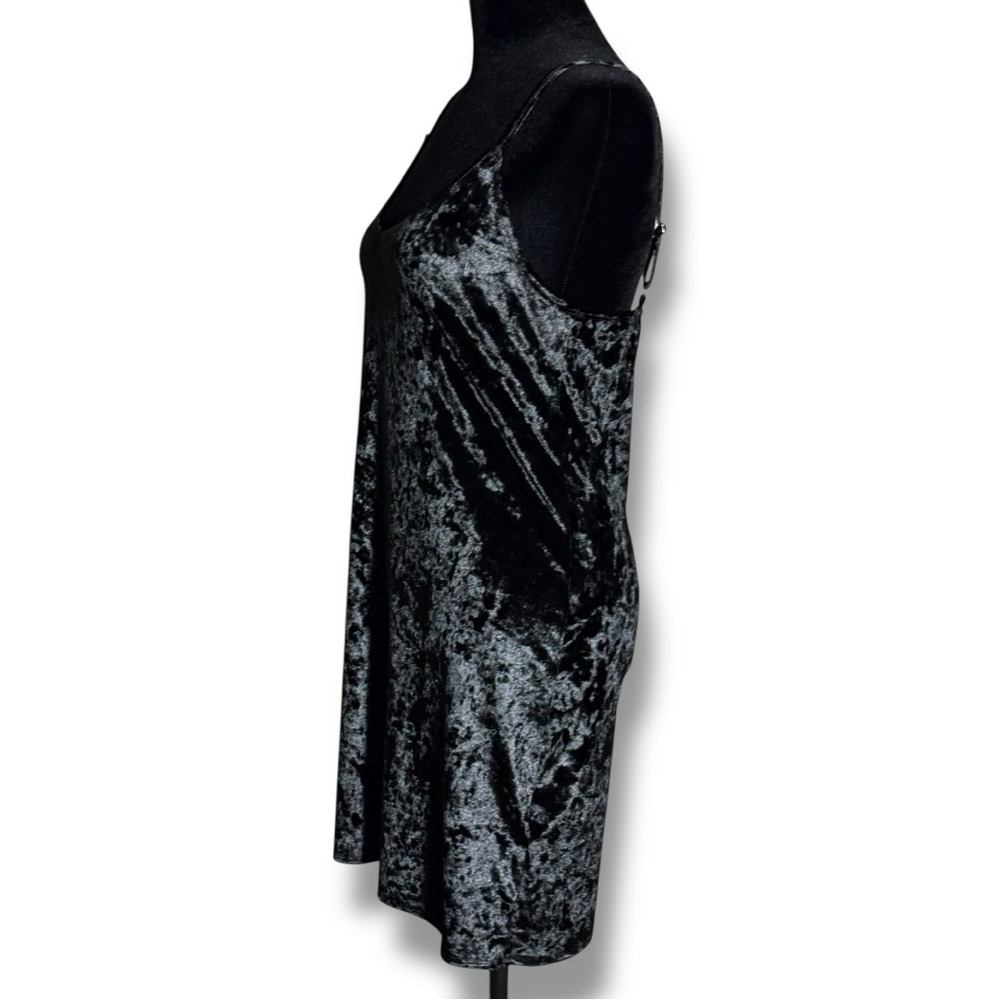 Hollister Black Velvet Sleeveless Adjustable Straps Soft Mini Slip Dress - Picture 5 of 16